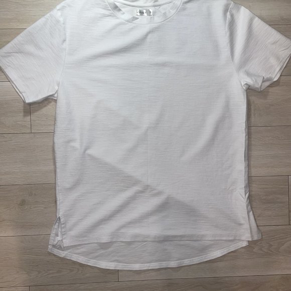 Vitaly - White (Fishtail) T-Shirt (XL) - Picture 4 of 6